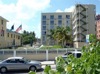 Holiday Inn Express & Suites Nassau Exterior foto