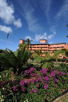 Holiday Inn Express & Suites Nassau Exterior foto